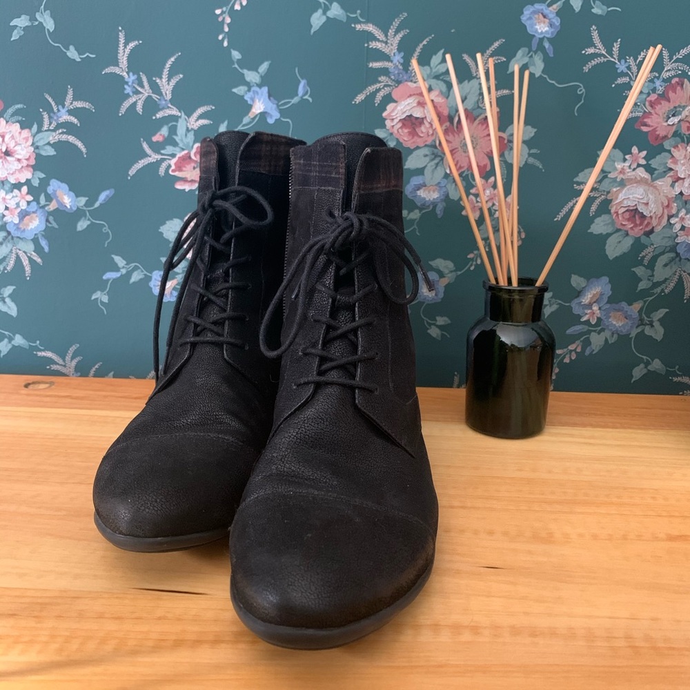 Easy Spirit Black Boots